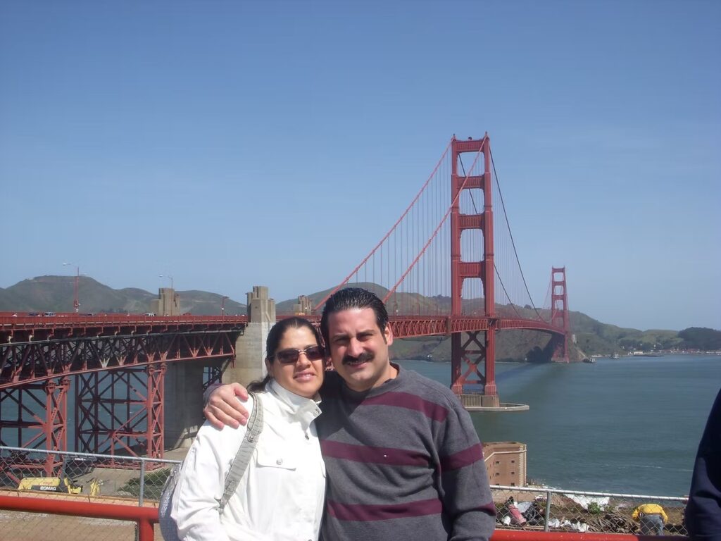 Con mi esposa Adis Palladino | Visita al Golden Gate durante el AATS en San Fransisco, 01-05-2011